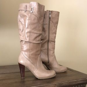 Women's Guess Tan Heeled Boot - like new!